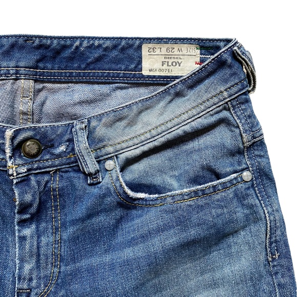 Diesel Women’s Denim “Floy” Size W29 L32 Straight Leg Jeans Distressed EUC - Picture 6 of 16